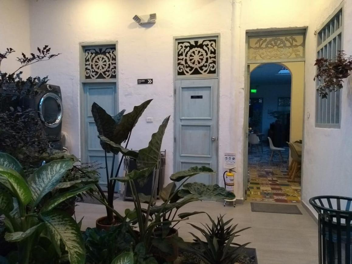 Moonshine Boutique Hostal Cali Exterior foto